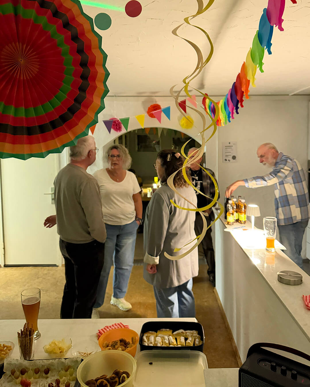 news_261010_Party_5270